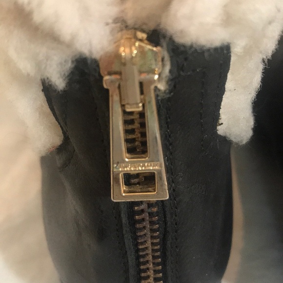 “ZADIG & VOLTAIRE” TEDDY Leather Ankle Boots. - Picture 4 of 16